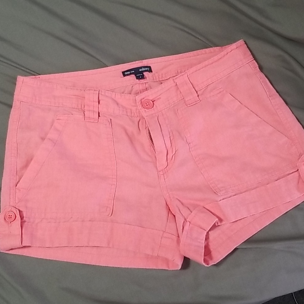 Gap linen shorts
